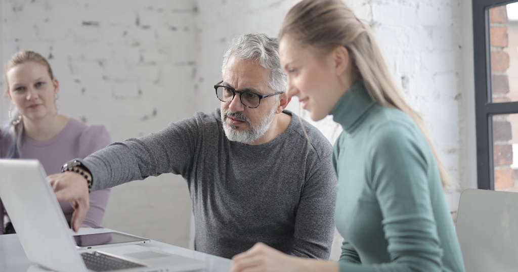 Cara Membuat CV / Curriculum Vitae Berbahasa Inggris dan Contohnya