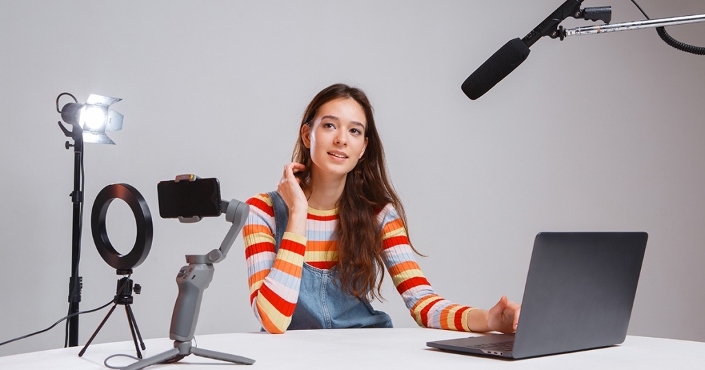 Cara Menjadi Beauty Blogger/Vlogger yang Baik dan Benar di Indonesia