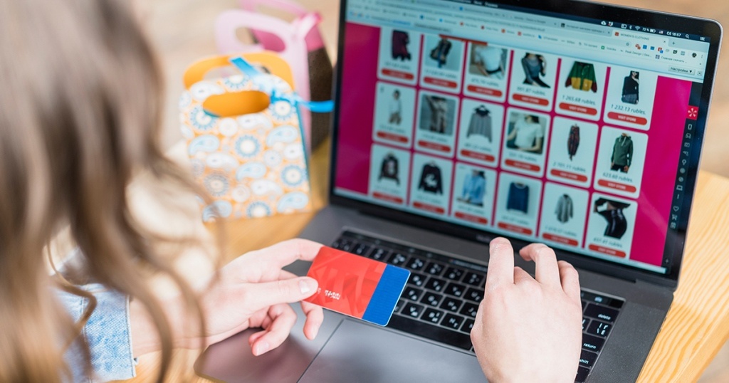 Mengenal Apa Itu E-Commerce : Manfaat, Fungsi, Kelebihan, dan Cara Daftarnya