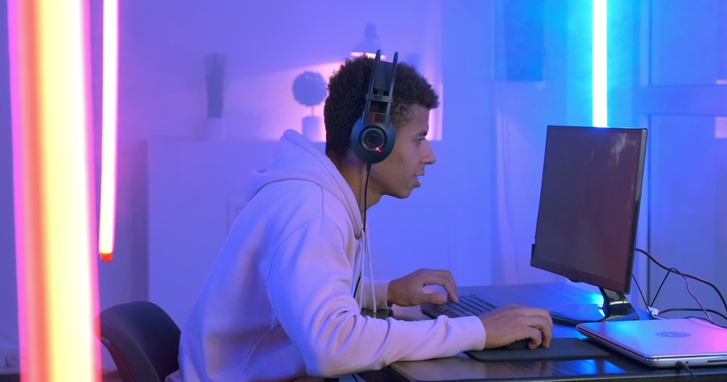 Aplikasi Bluestacks : Pengertian, Fungsi, Keunggulan, Fitur, dan Cara Downloadnya