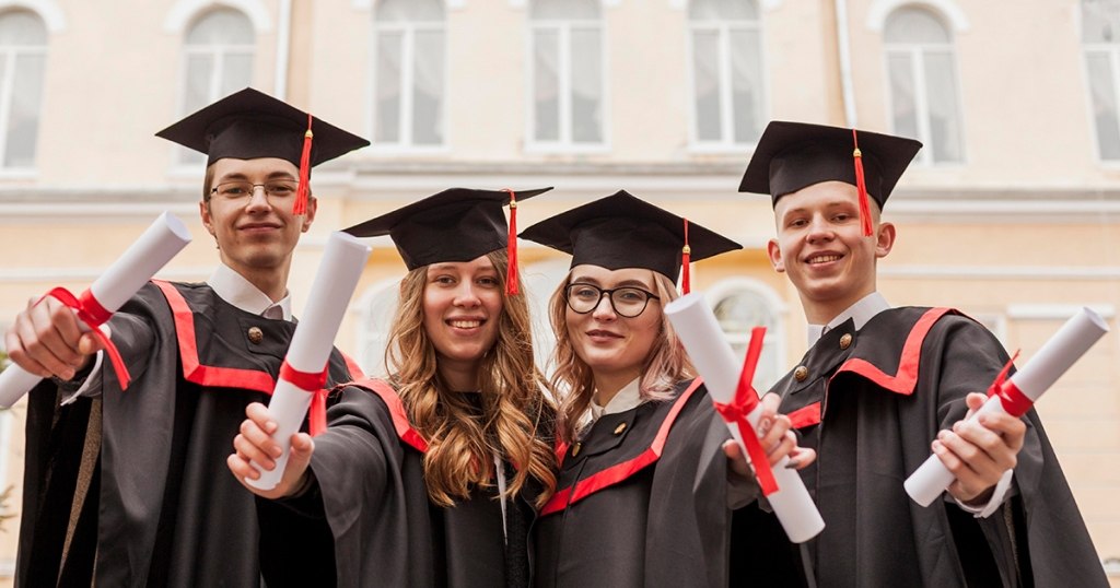 Cara Membuat Pidato Perpisahan Sekolah dan Contohnya