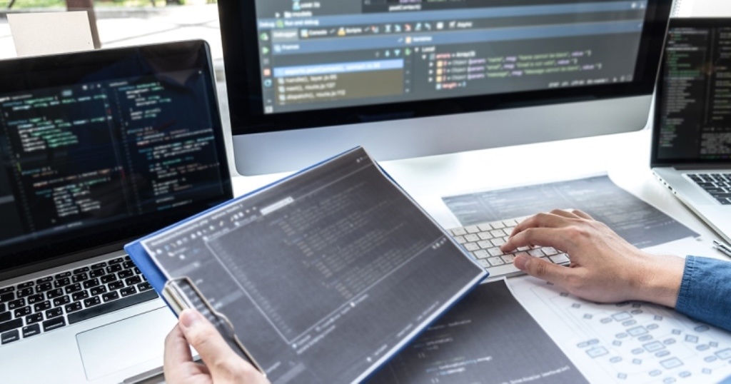 Rekomendasi Aplikasi PHP Editor Terbaik untuk Developer