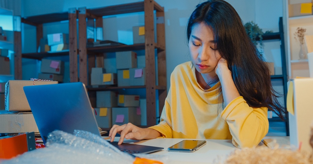 Memahami Bisnis Dropship : Kelebihan dan Kekurangannya