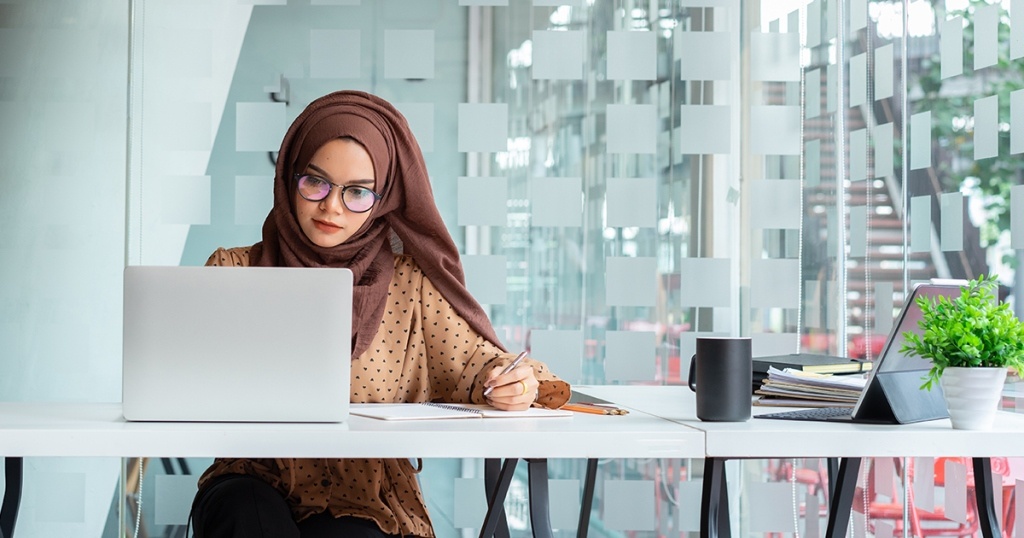 WHOIS : Definisi, Cara Kerja dan Jenis atau Tipenya