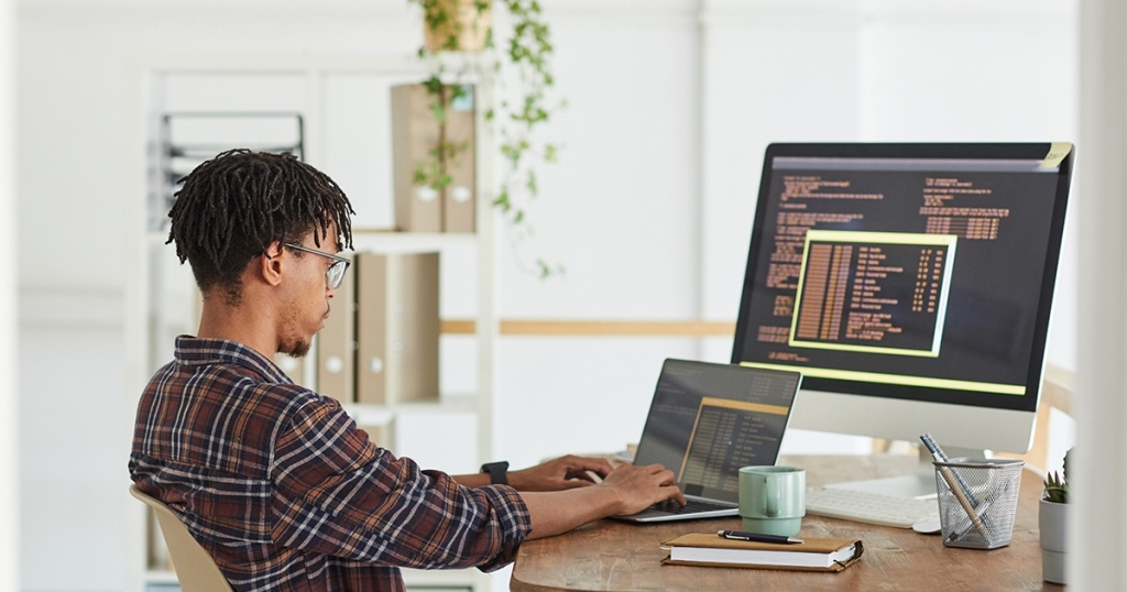 Tips Menjadi Full Stack Developer dan Daftar Skill yang Harus Dikuasai