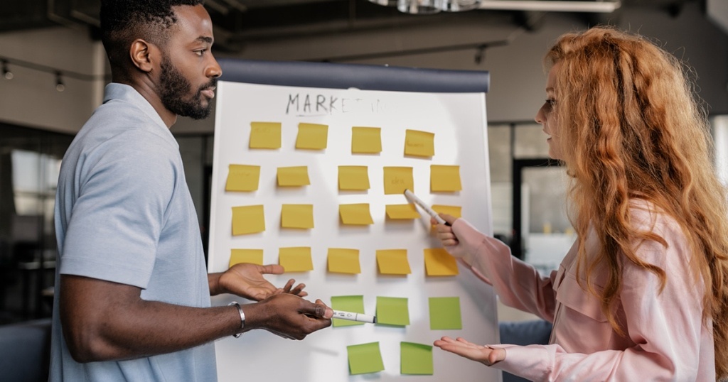 Fungsi dan Tipe/Jenis B2B Marketing Terbaik 2022