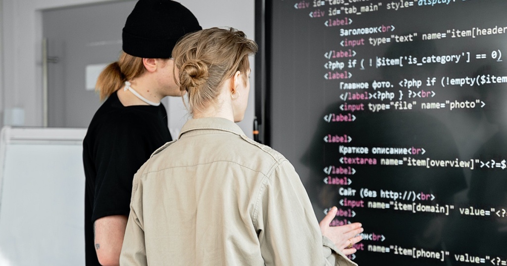 Mengenal Apa Itu PHP dan Alasan PHP Penting Bagi Pengembangan Web