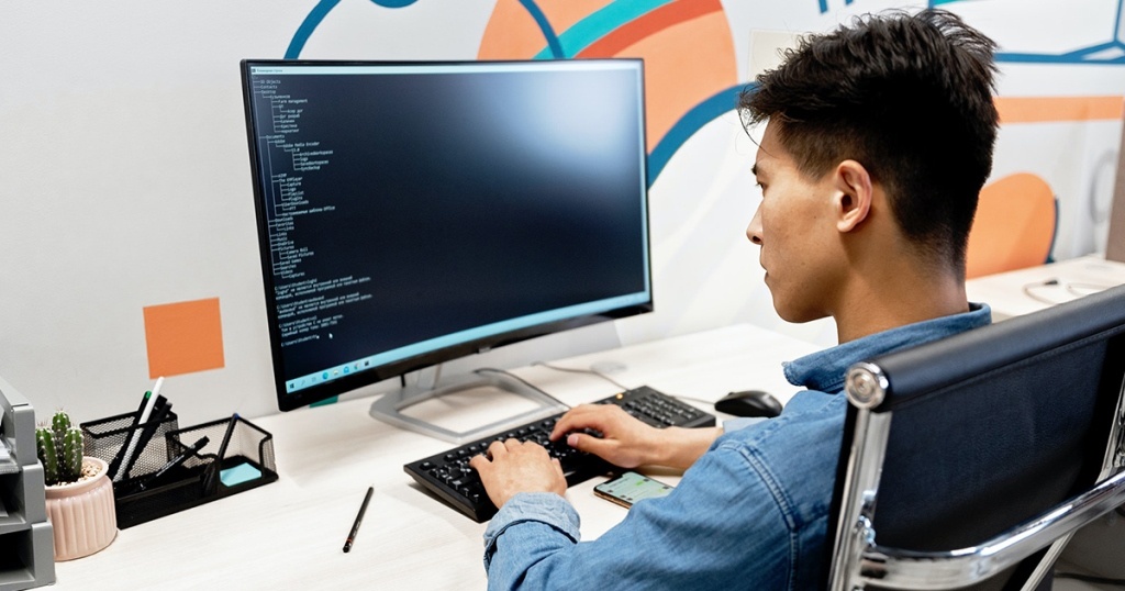 SQL (Structured Query Language) : Cara Kerja dan Manfaatnya