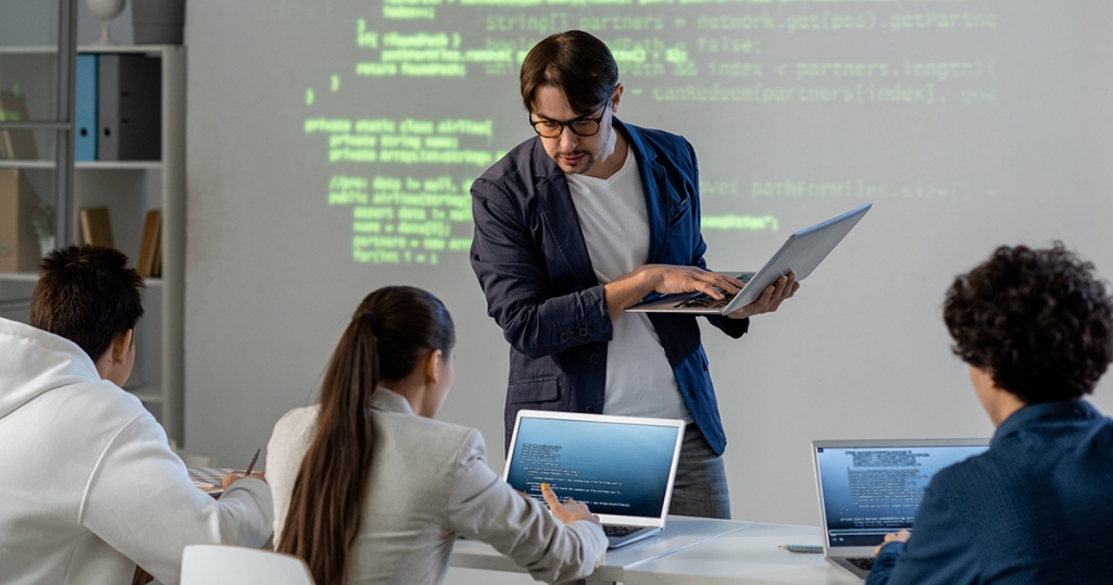 Pengertian Technopreneurship dan Tips Menjadi Technopreneur Sukses 2022