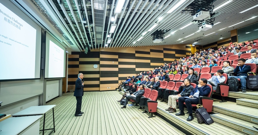 Kenali Apa Itu Public Speaking, Pengertian, Manfaat Serta Cara Melatihnya