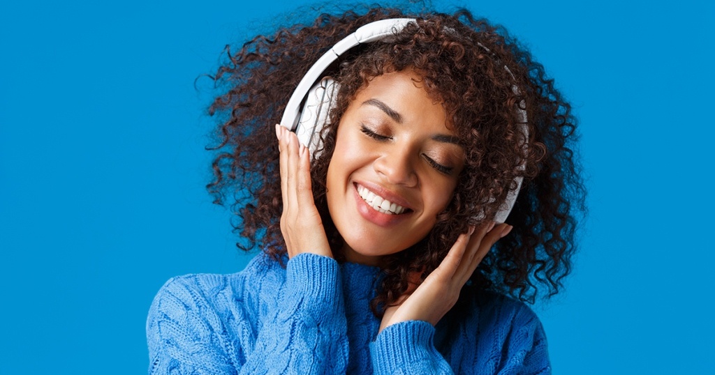 Rekomendasi Playlist Musik yang Enak Didengar Saat Bekerja